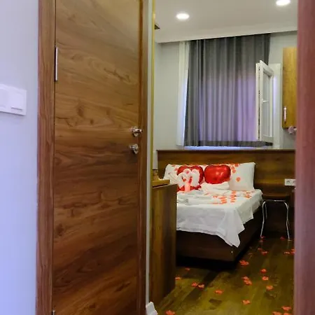 Moonlıght Hotel&hostel Otel